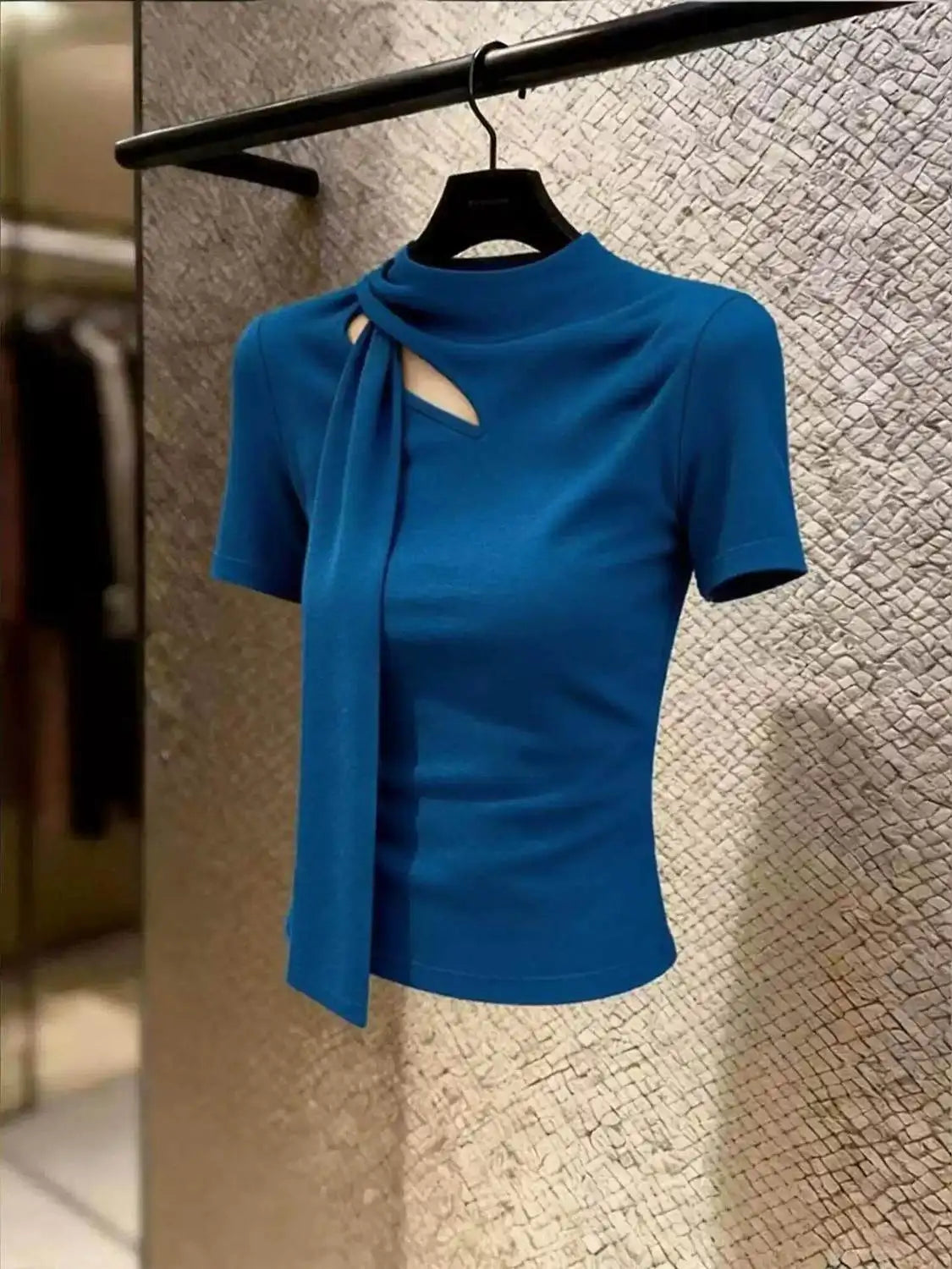 Elegant Hollow Out Slim Fit Short Sleeve Tee For Women