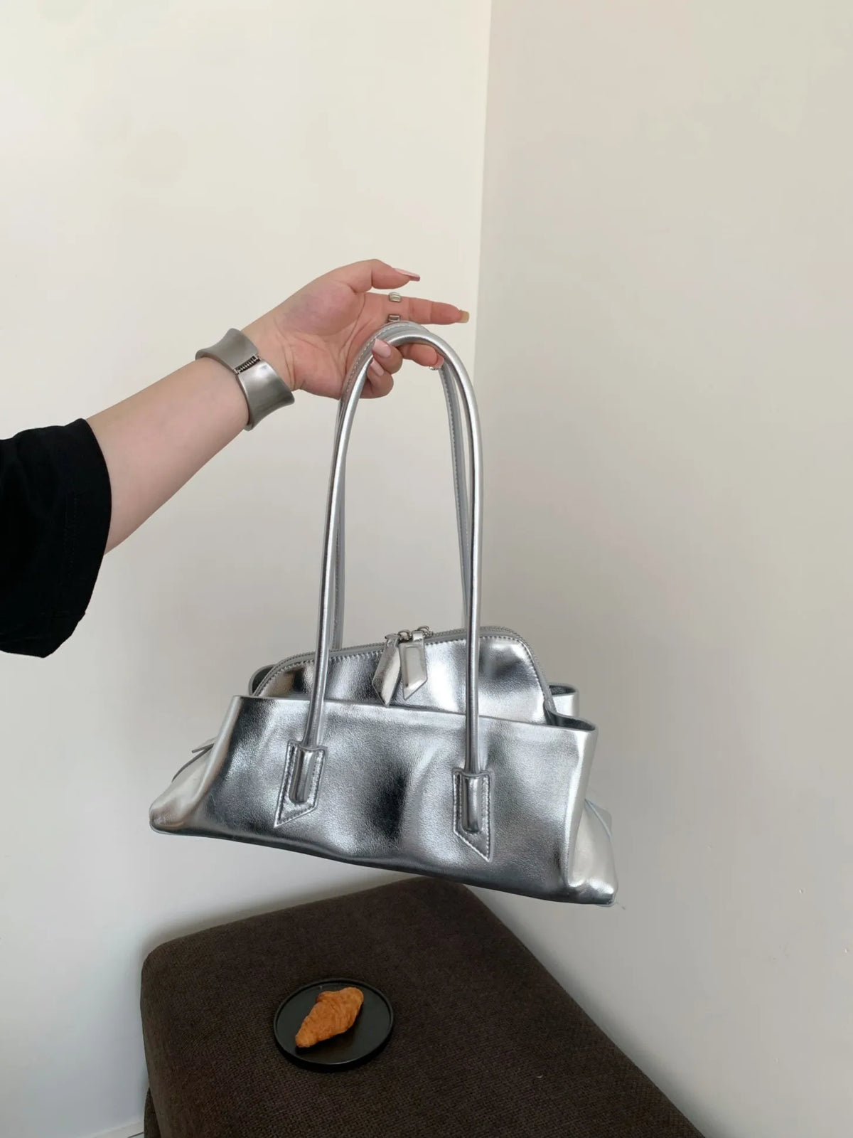 Retro Crocodile Pattern Large Capacity Tote Bag Design Women's Pleated  Leather Shoulder Bag Female Daily Commuter Bag 2025