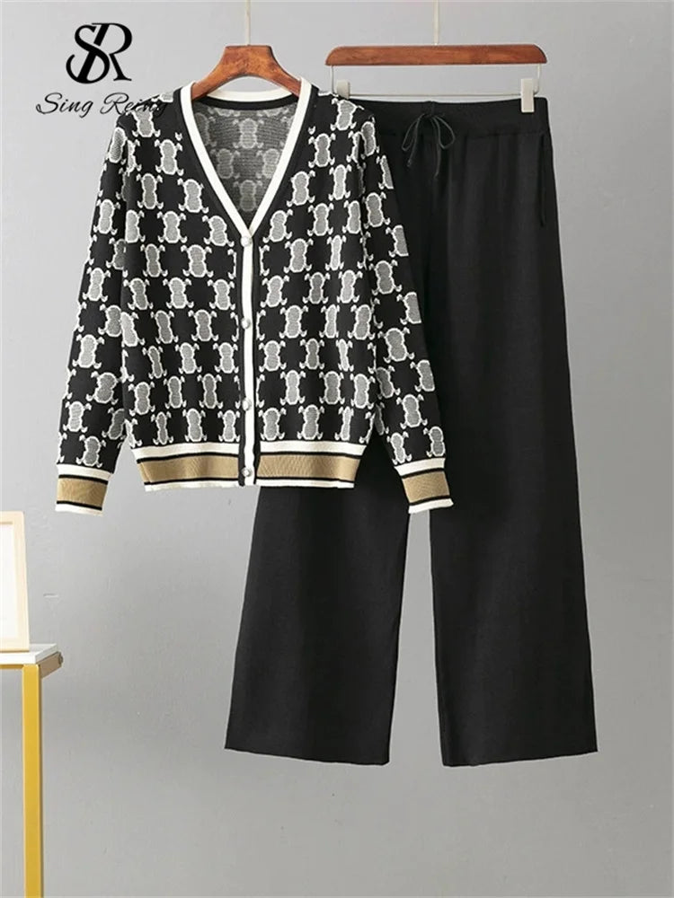 V-Neck Printed Knit Sweater and Pants Set for Women