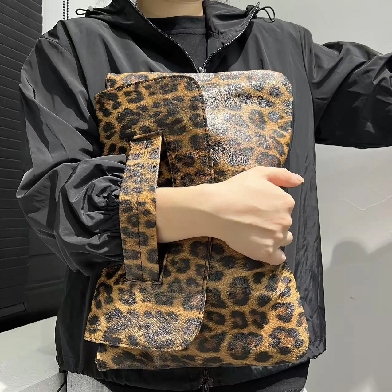 Leopard Print Retro Handbag High Capacity for Women