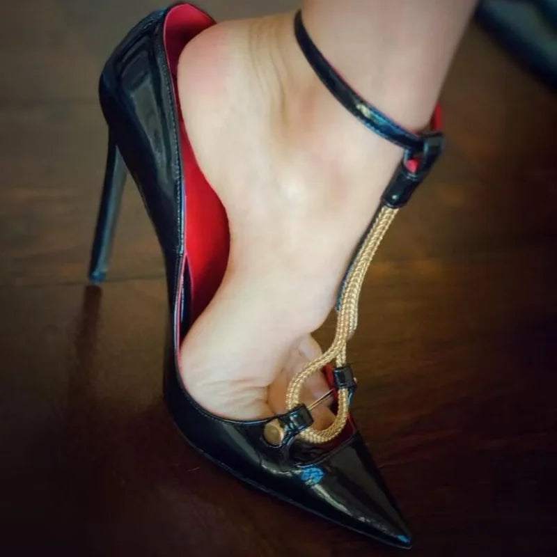 Metal Decoration Pointed Toe High Heel Sandals for Women