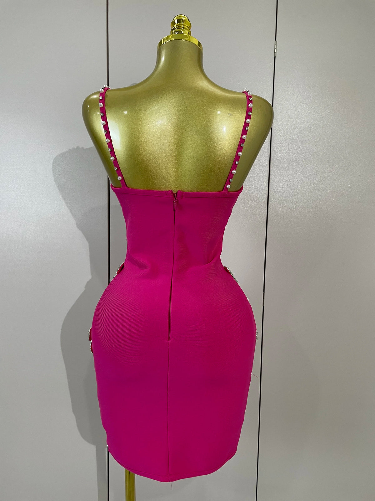 Women Elegant Luxury Bow Diamonds Pearl Club Evening Party Mini Knitted Dresses Sexy Spaghetti Strap Bodycon Bandage Dresses