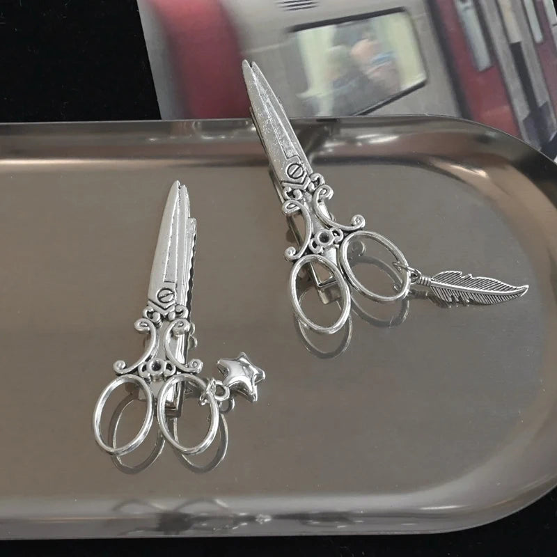 Gothic Punk Scissor Hair Clips With Star And Feather Details for Women