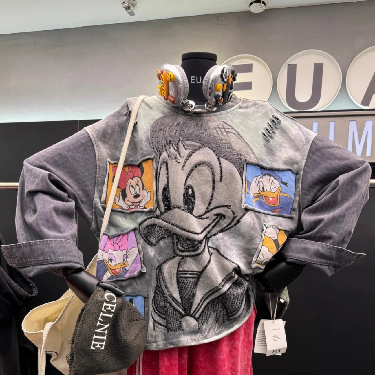 Autumn New Heavy Stitching Denim Trendy Brand Cartoon Duck Gradient Color Round Neck Fashion Pullover Sweatshirt for Women