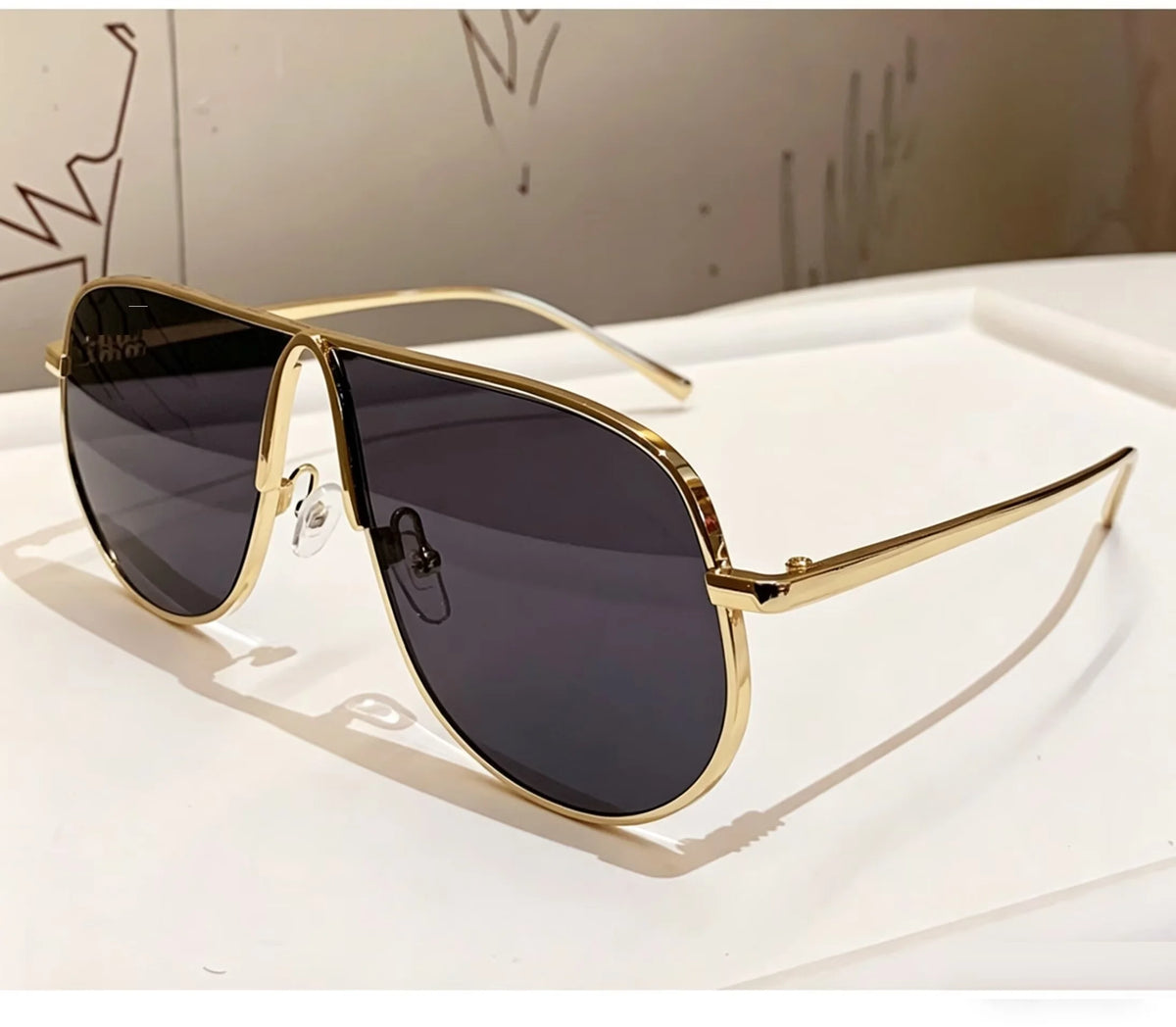 Oversized Gradient Pilot Sunglasses
