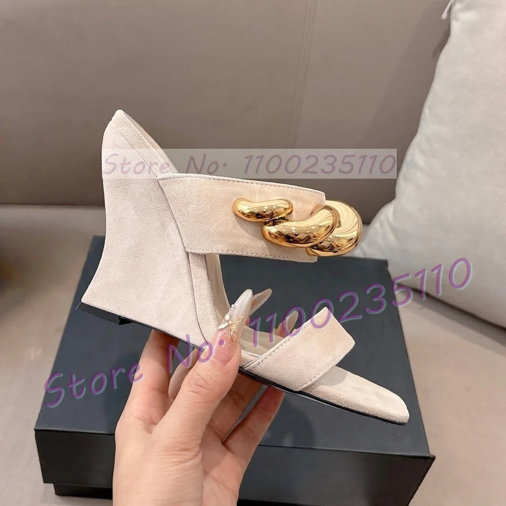 Gold Wave Metal Kid Suede Wedge Mules Women Luxury Square Open Toe Mules Front Strap Party Shallow Real Leather Beige Shoes