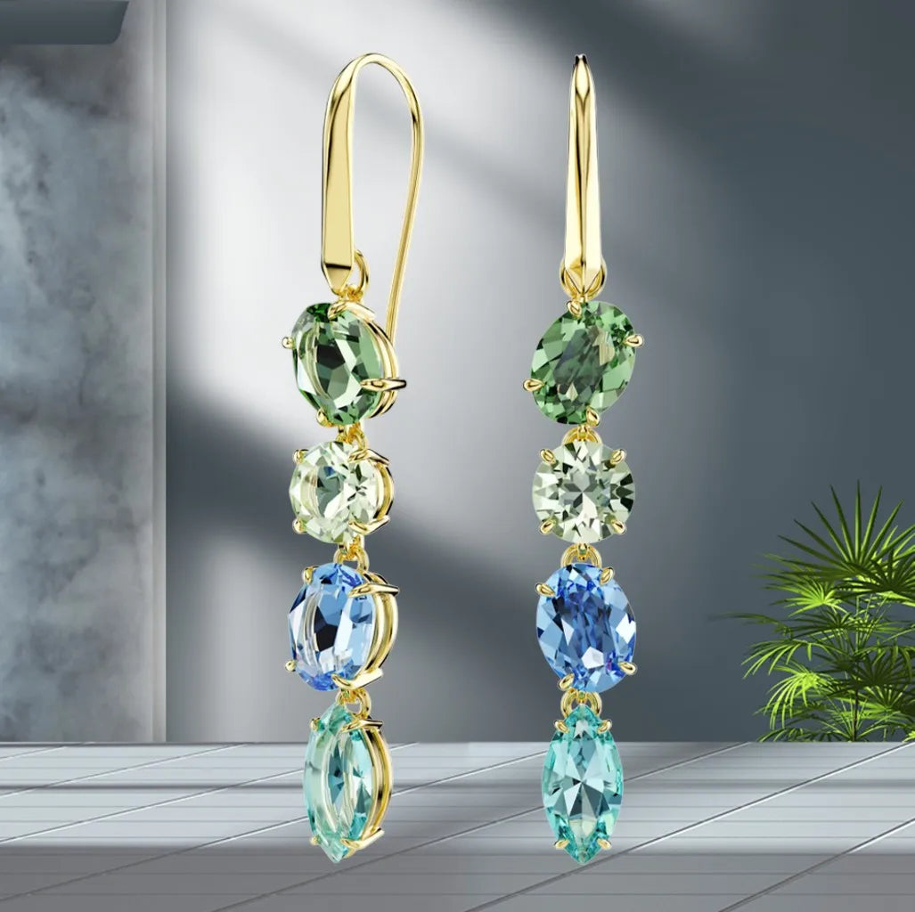 Elegant Silver Crystal Necklace And Earring Set for Women