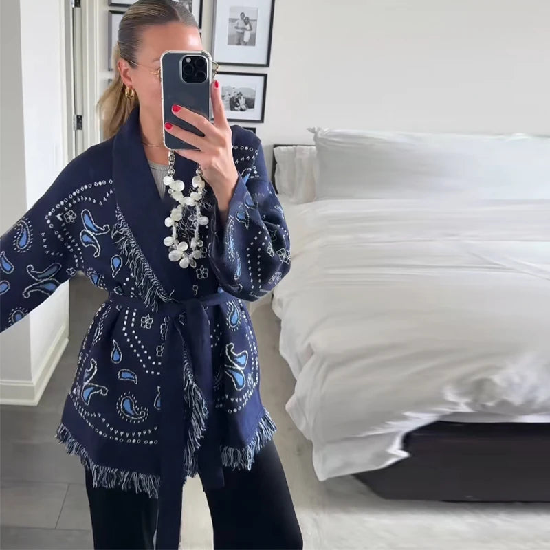 Ethnic Tassel Women 's Sweater Knitted V-neck Bandage Thicken Full Sleeve Jumper For Woman Winter Woman Coats Jacket Knitwear