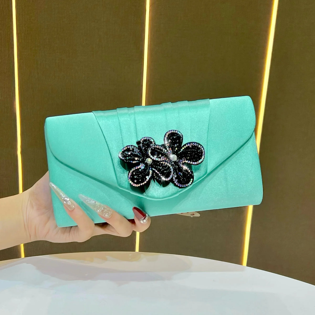 Elegant Satin Diamond Clutch Crossbody Bag for Women