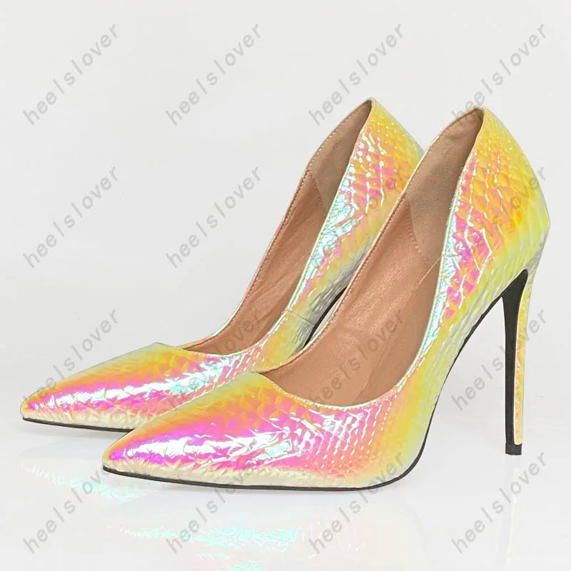 Sophisticated Crocodile Pattern Pointed Toe Pumps for Women