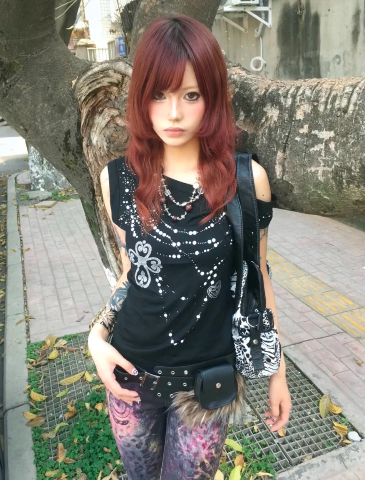 Karrram Japanese Y2k Off Shoulder T-shirt Grunge Aesthetics Rhinestones Print T Shirt Trashy 2000s Style Tops Vintage Harajuku