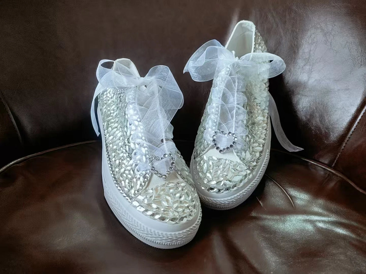 Sparkling Crystal Lace-Up Low Top Canvas Shoes for Women