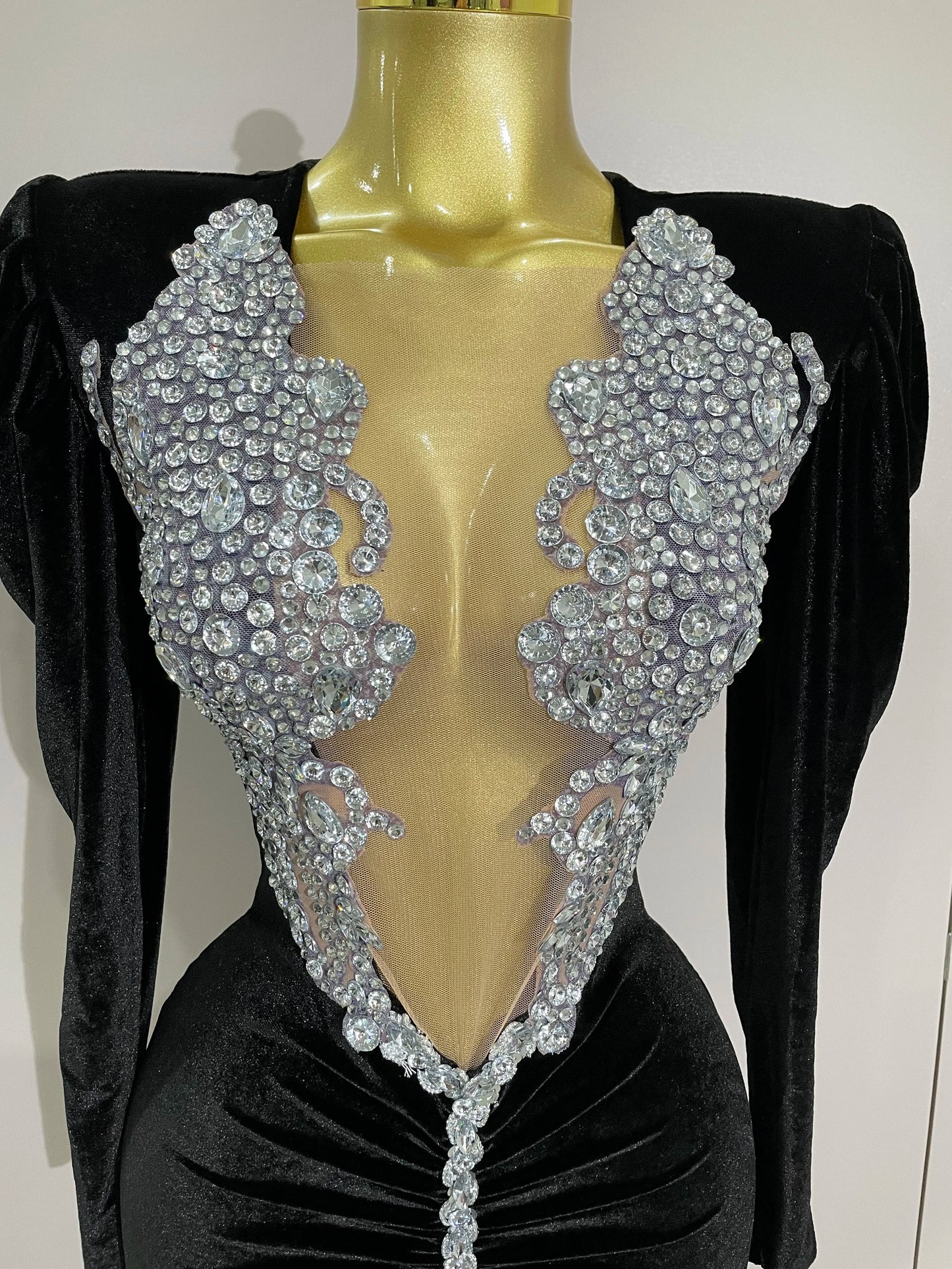 Luxury Sparkly Crystals Sexy Mesh White Velvet Short Dress 2025 Women Elegant Evening Prom Birthday Party Dresses Stage Costume