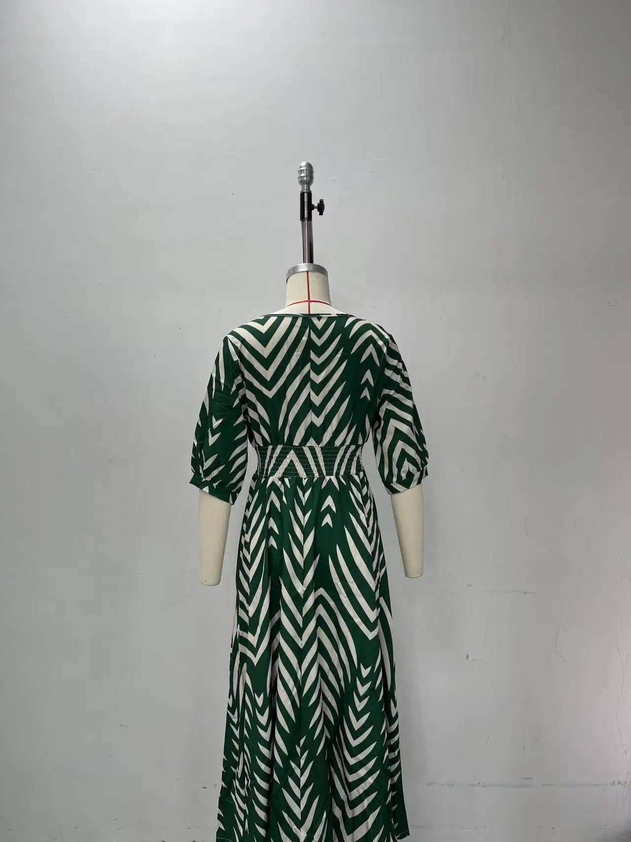 Loose Women's Dress Elegant Style Random Print Dyed Big Hemline 2026 European And American Style Casual Chic Maxi Dress