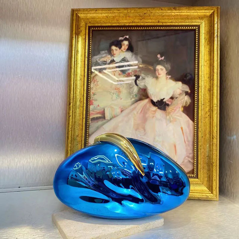 Shiny Egg Shaped Acrylic Hard Shell Clutch Bag for Women