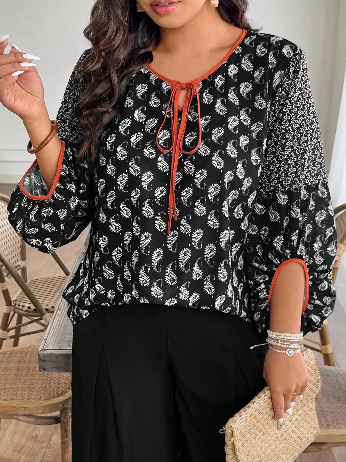 【Plus Size】 Paisley Print Tie Neck Blouse, Casual 3/4 Sleeve Top for Daily Wear, Women's Clothing for All Seasons