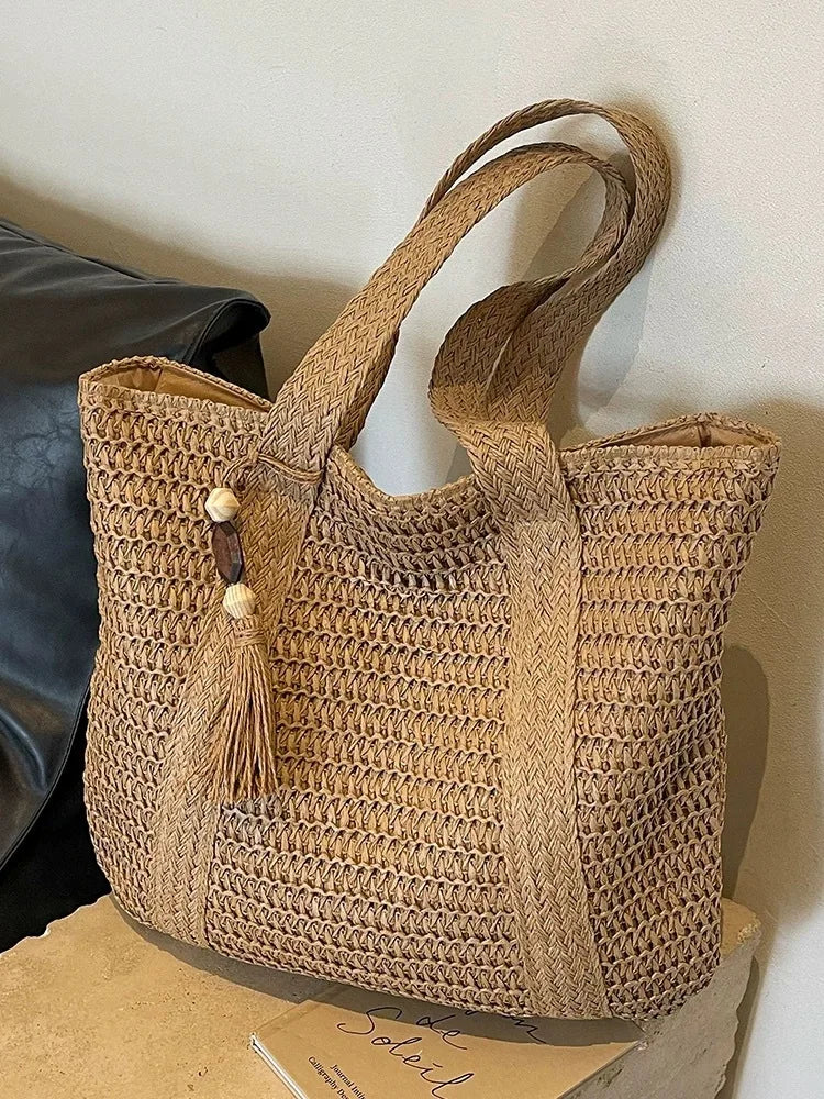 French style large capacity woven straw woven bag for women, new beach vacation shoulder bag, casual commuting tote bag