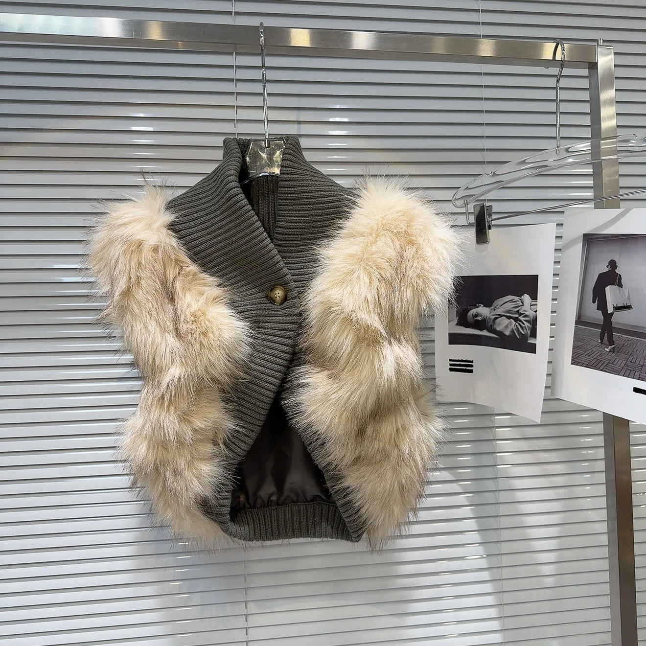 Fashion Lady Autumn Winter Faux Fur Patchwork Knitted Vest Coat Irregular Warm Sleeveless Waistcoat Women Short Sweater Tanks