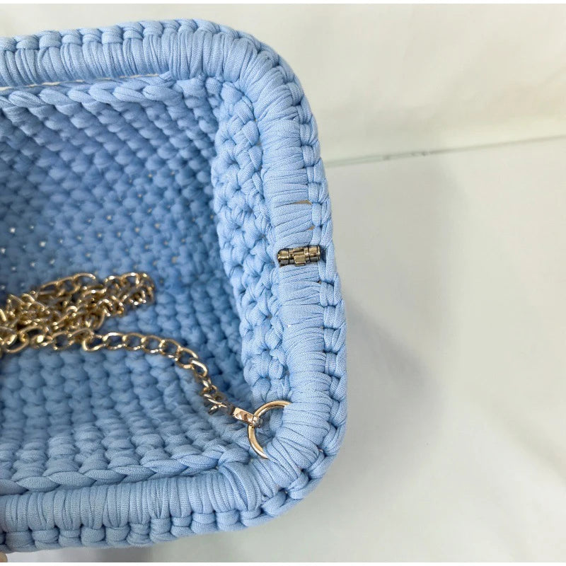 Fashion High-end Clutch Bag Hand-crocheted Clip Bag Simple Versatile Chain Cloud Bag New Leisure Travel Women's Underarm Bag