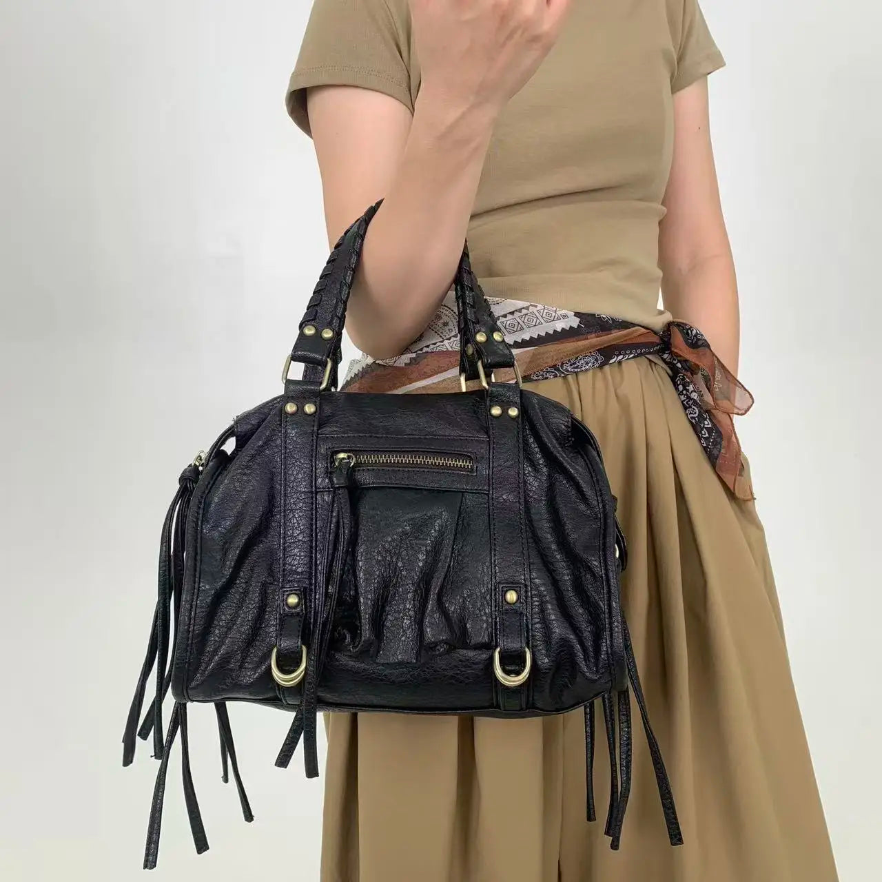 Vintage Street Style Rivet Embellished Shoulder Bag for Women