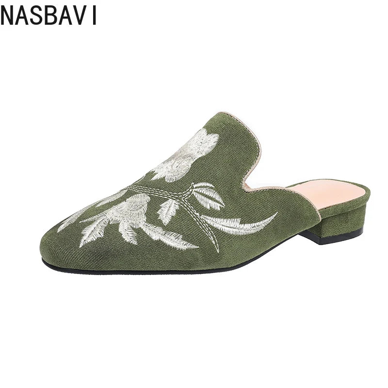 Chic Floral Velvet Embroidered Mules