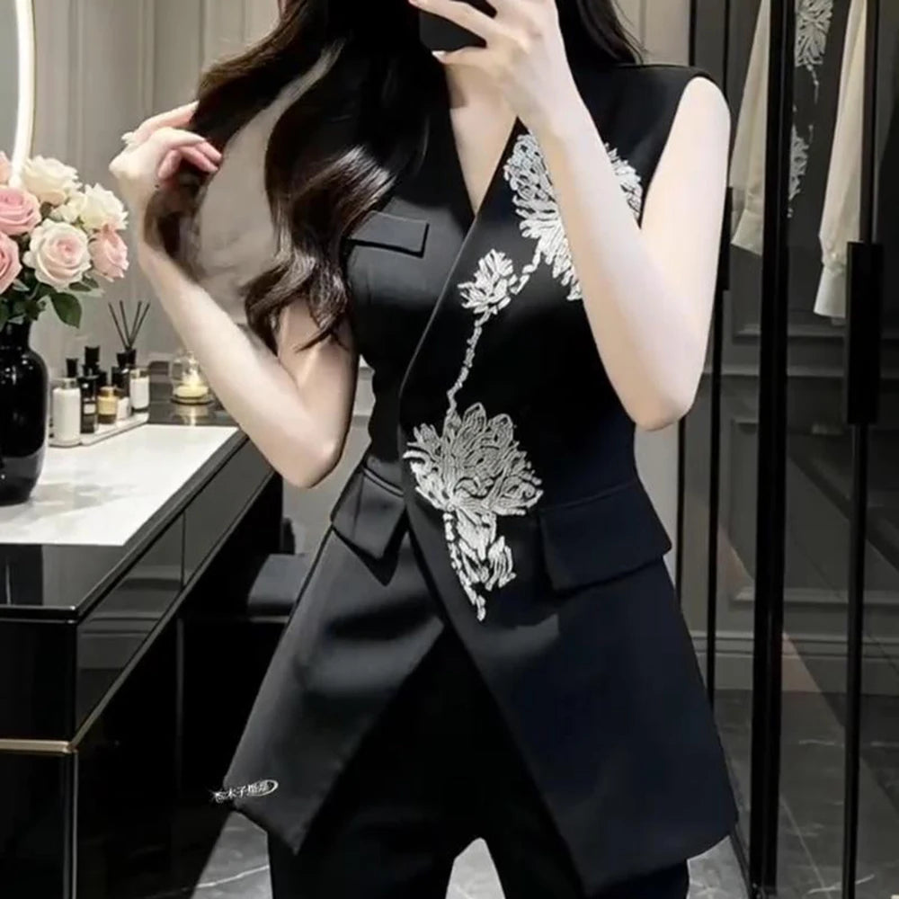 Chic Slim Diamond Detail Sleeveless Blazer for Women