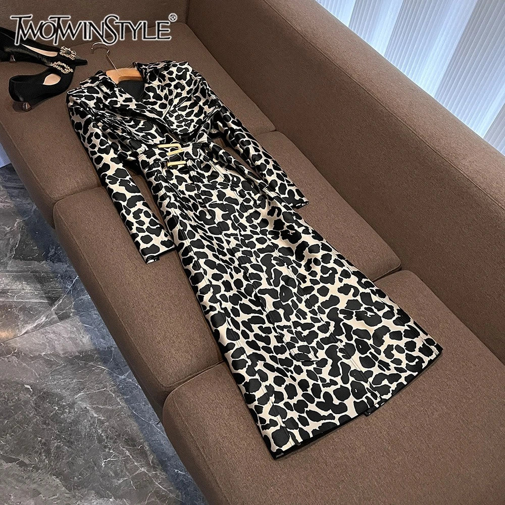 TWOTWINSTYLE British Style Leopard Print Coat For Women Lapel Long Sleeve Spliced Belt Temperament Trench Coats Female KJA545065