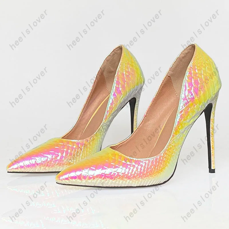 Sophisticated Crocodile Pattern Pointed Toe Pumps for Women