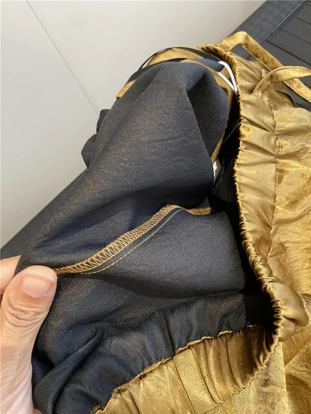 Loose Fit Elastic Waist Satin Texture Casual Shorts for Women