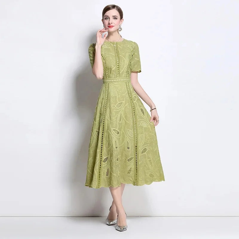 Elegant Lace Sleeve Midi Dress Women's round Neck Gored Skirt Short Sleeve Slimming Summer New Style Vintage High-End Feeling