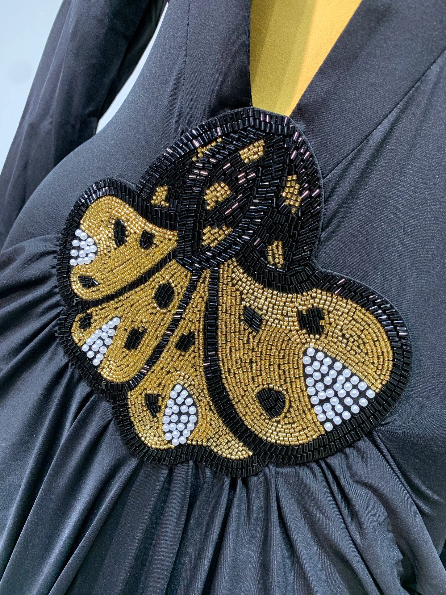 Women Sexy Deep V-Neck Bead Long Sleeved Bodycon Prom Gowns Elegant Celebrity Evening Maxi Dress Luxury Birthday Dress Wedding