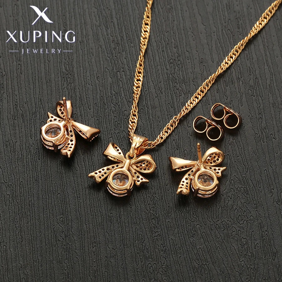 Gold Tone Knot Necklace And Earring Set