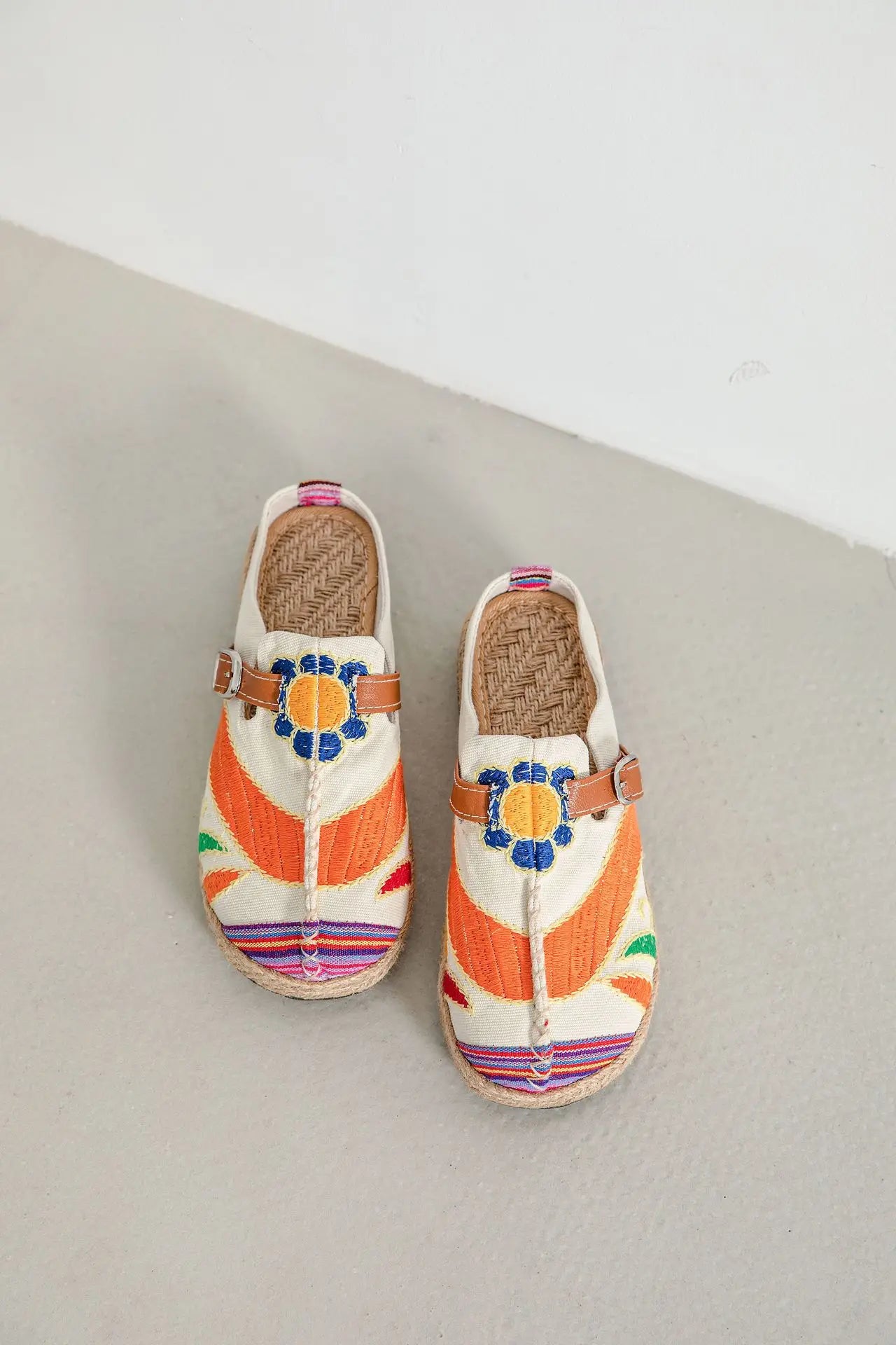 Lightweight Embroidered Cotton Linen Flat Slippers for Women