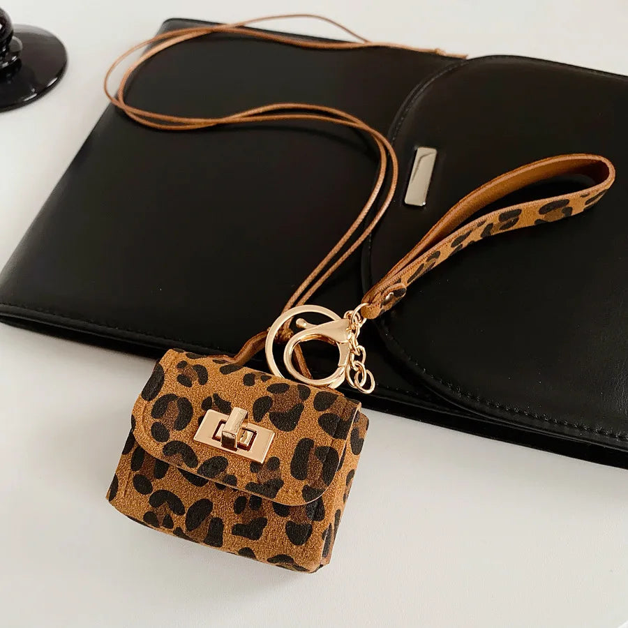 Vintage Leopard Print Pendant Necklace