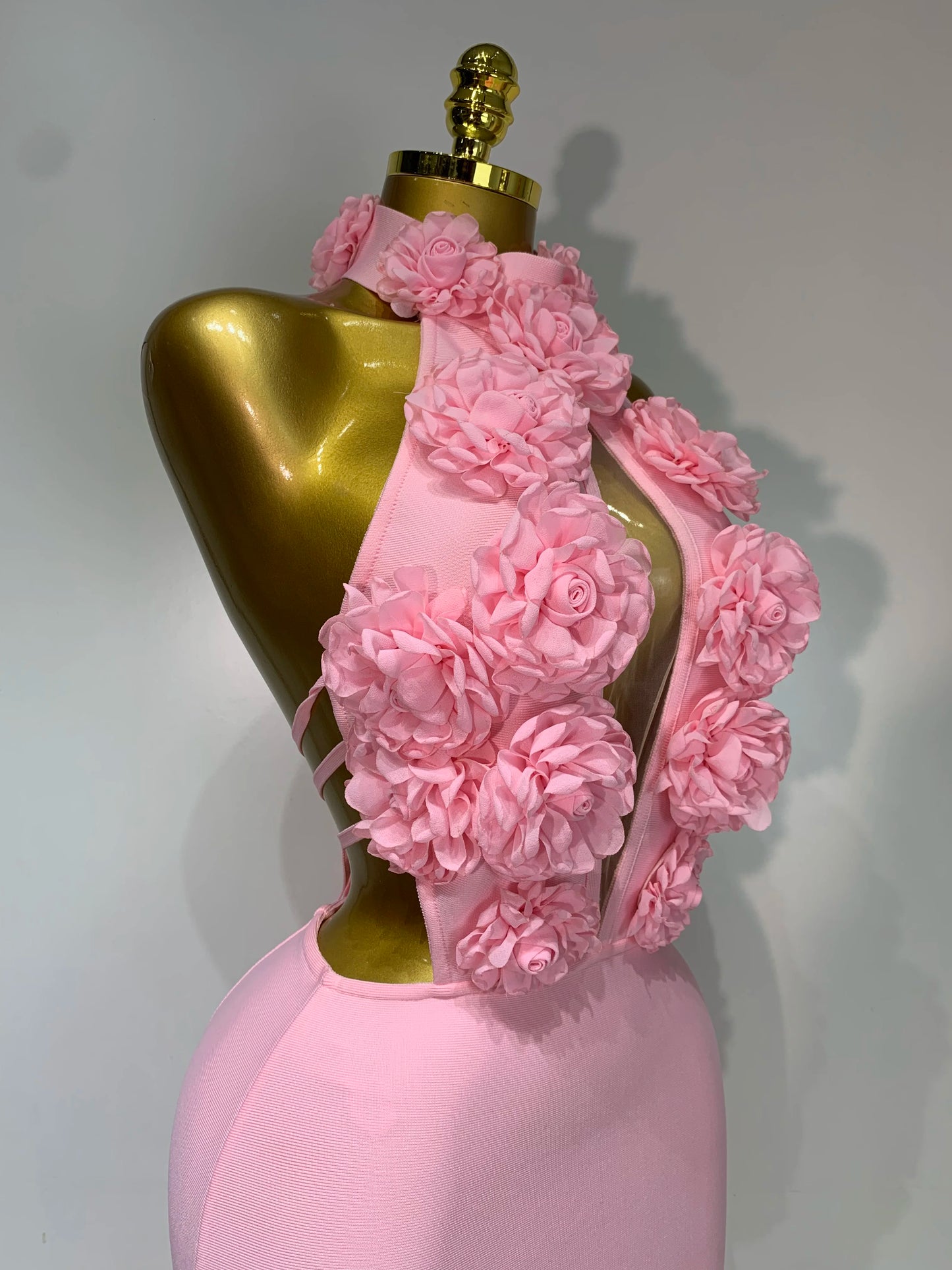 2025 New Women Sexy Halter Hollow Out Flowers Bodycon Bandage Dress Red Backless Elegant Party Luxury Birthday Wedding Dresses