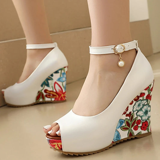Strappy Buckle Platform Wedges