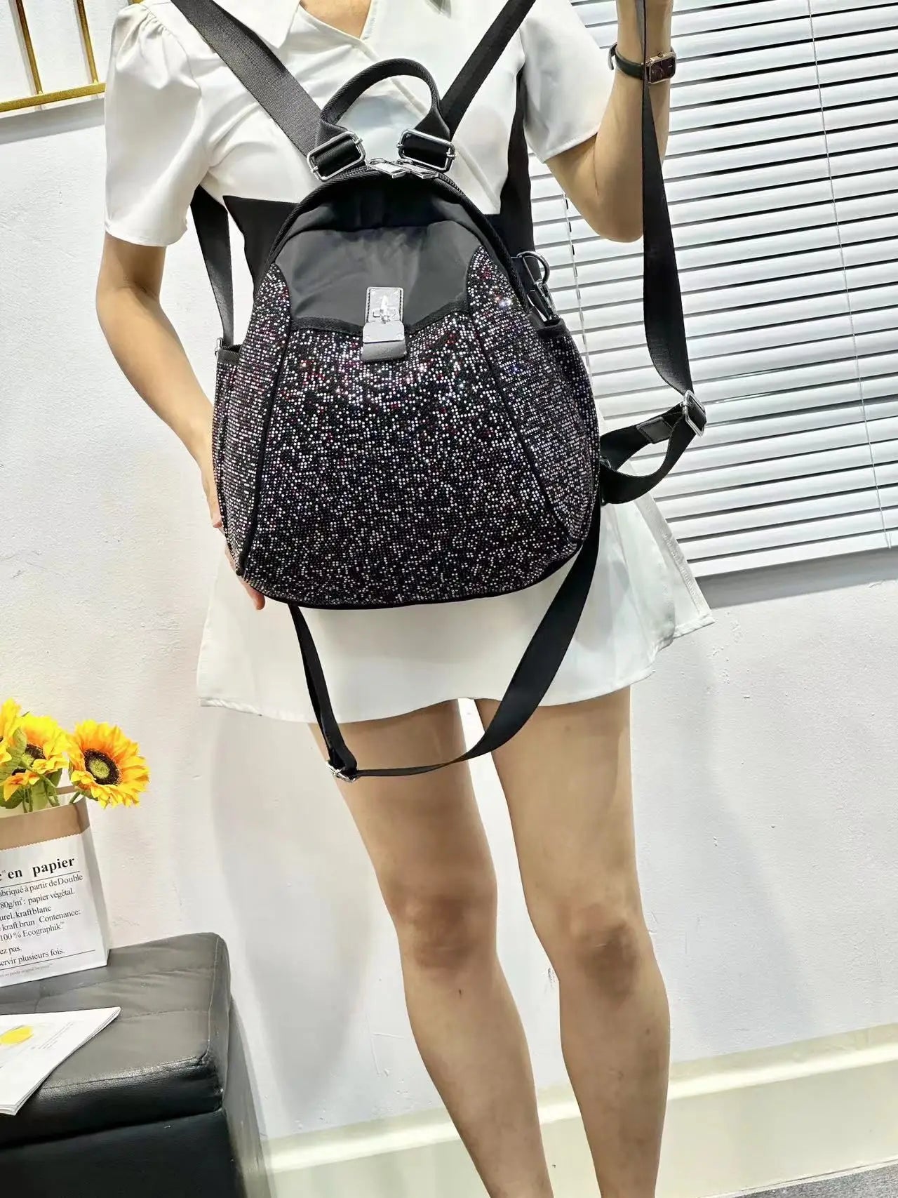 New Diamond-encrusted Backpack Fashionable Women’s Diamond-encrusted Backpack Fashionable Diamond-encrusted Shiny Backpack