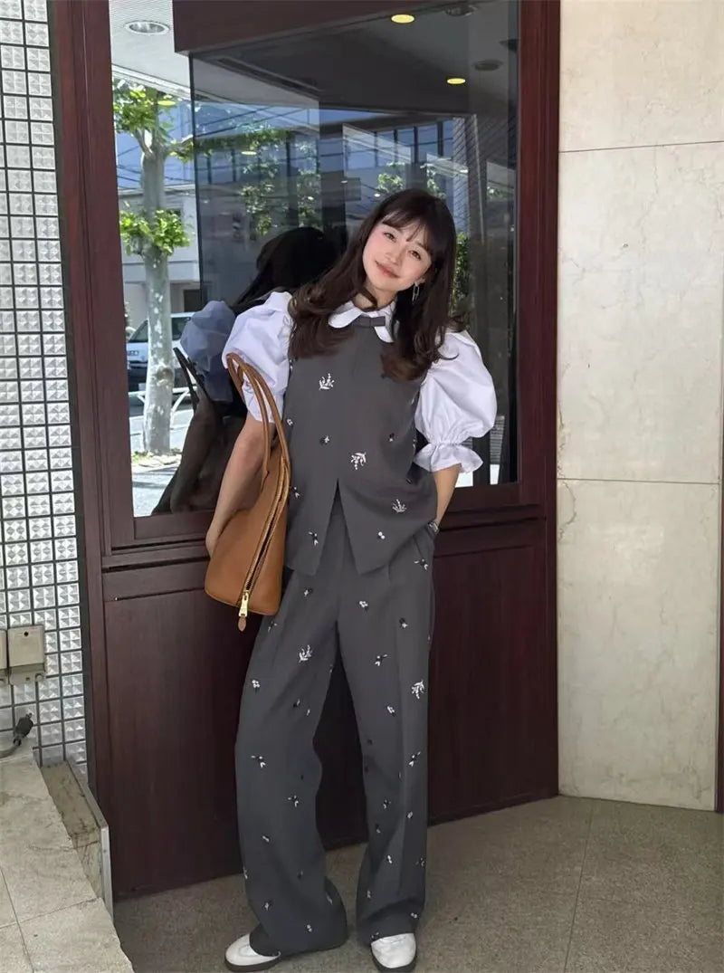 Japanese Sweet Retro Classic Embroidered Vest Vest Shorts Set 2026 Spring Summer New Fashion Commuter Two-piece Set for Women
