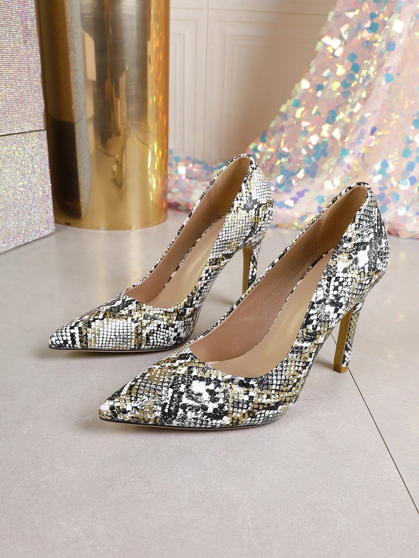 Glamorous Snakeskin Pointed Toe High Heels For Women