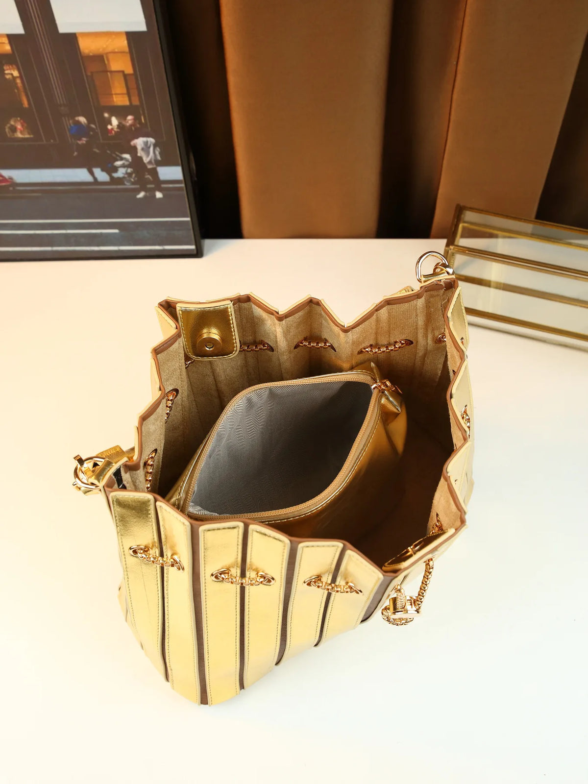 Women's Handbag Luxury Brand Shiny Leather Shiny Fashion Women's Single Shoulder Bag Personalized Fashionable Casual Women's Bag