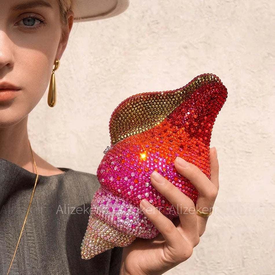 Glamorous Crystal Conch Shaped Rhinestone Evening Bag for Women