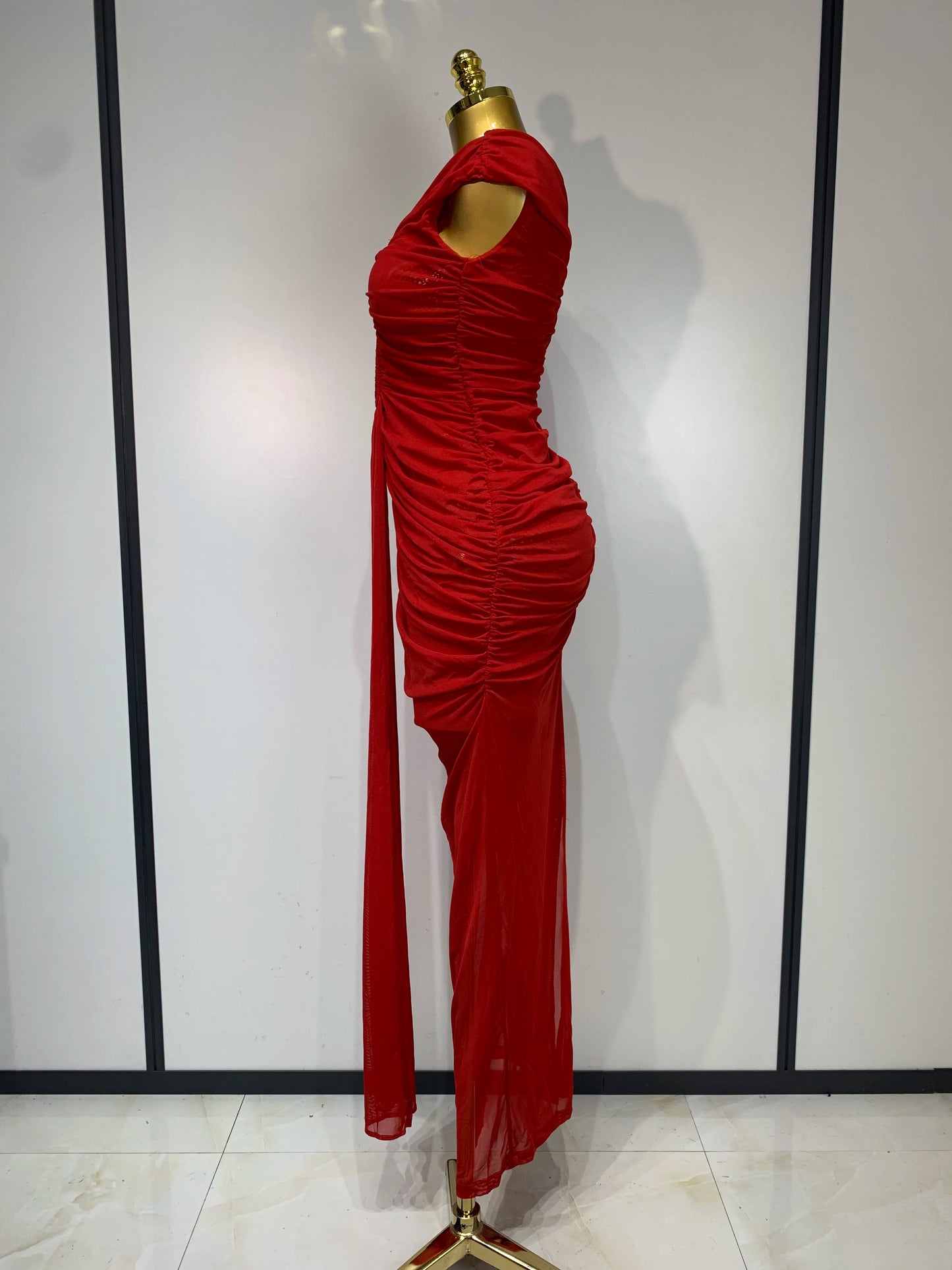 Women Sexy Sleeveless O-Neck Bodycon Mesh Long Dress Hollow Out Celebrate Fashion Show Celebrity Evening Party Club Dress