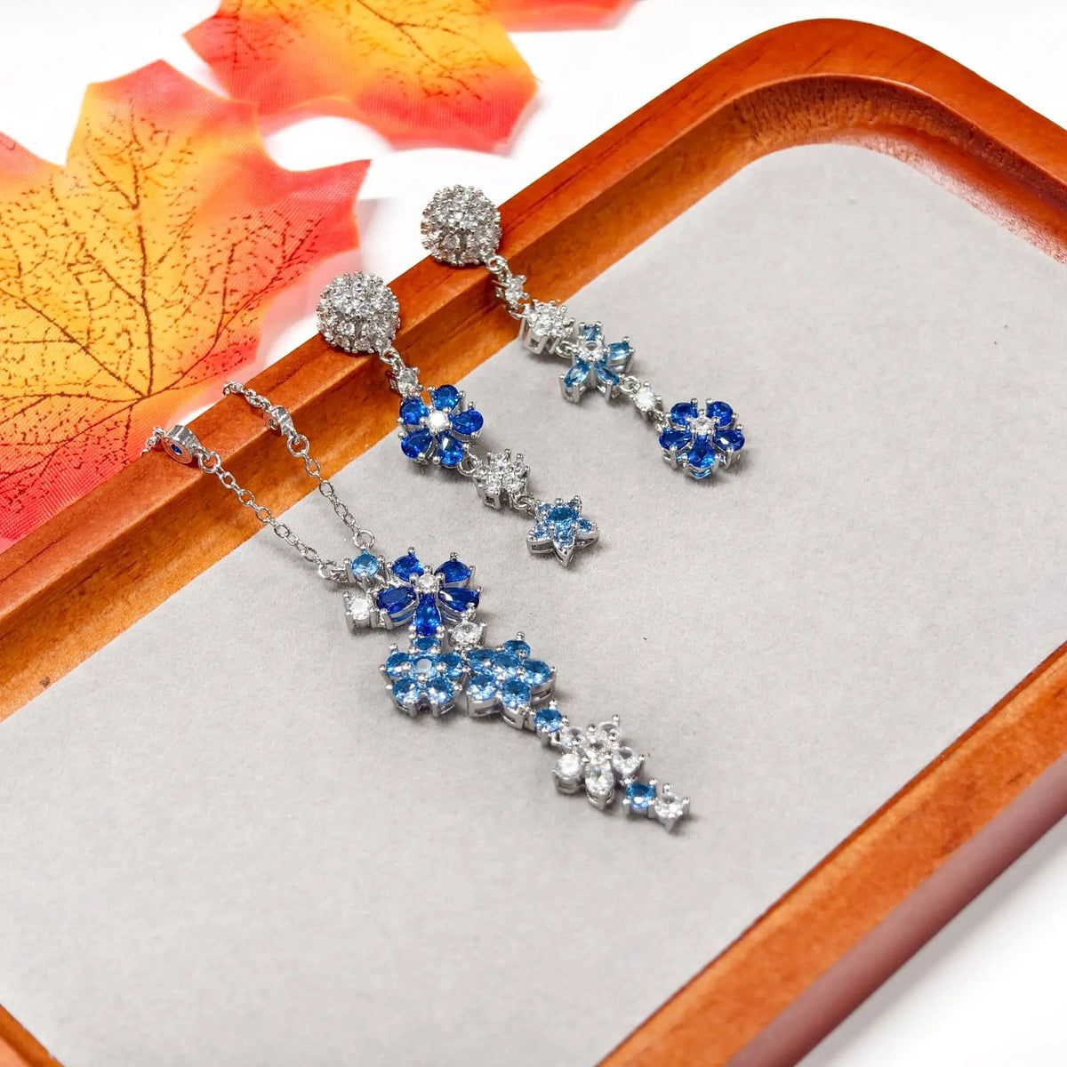 Vintage Blue Floral Zircon Necklace and Bracelet Set for Women