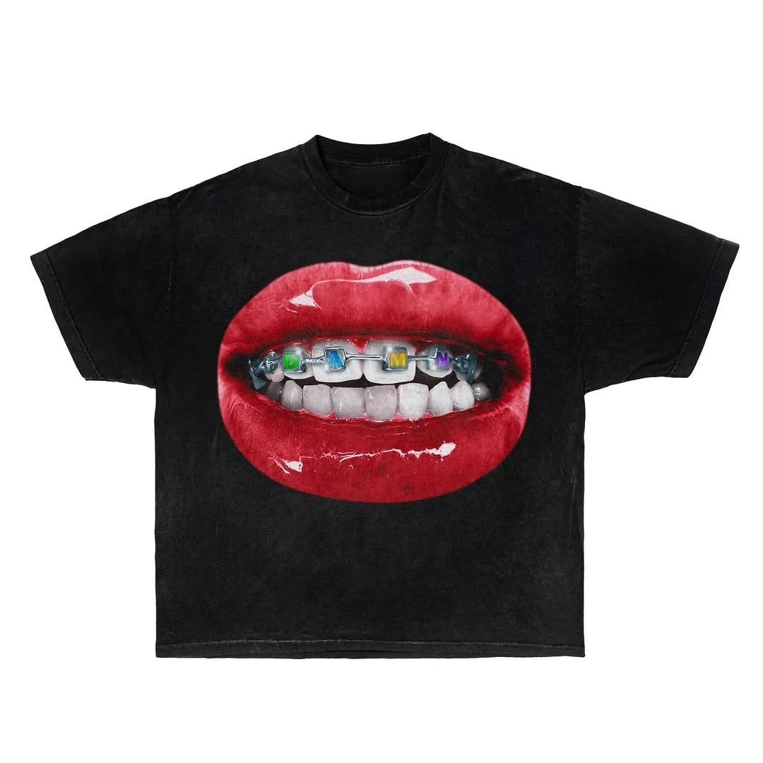 Artworks in Harajuku Streets Popular Women Rosy Lips Feature Print Shopping T-shirts Men Loose Elastic Summer Couple's Clothing