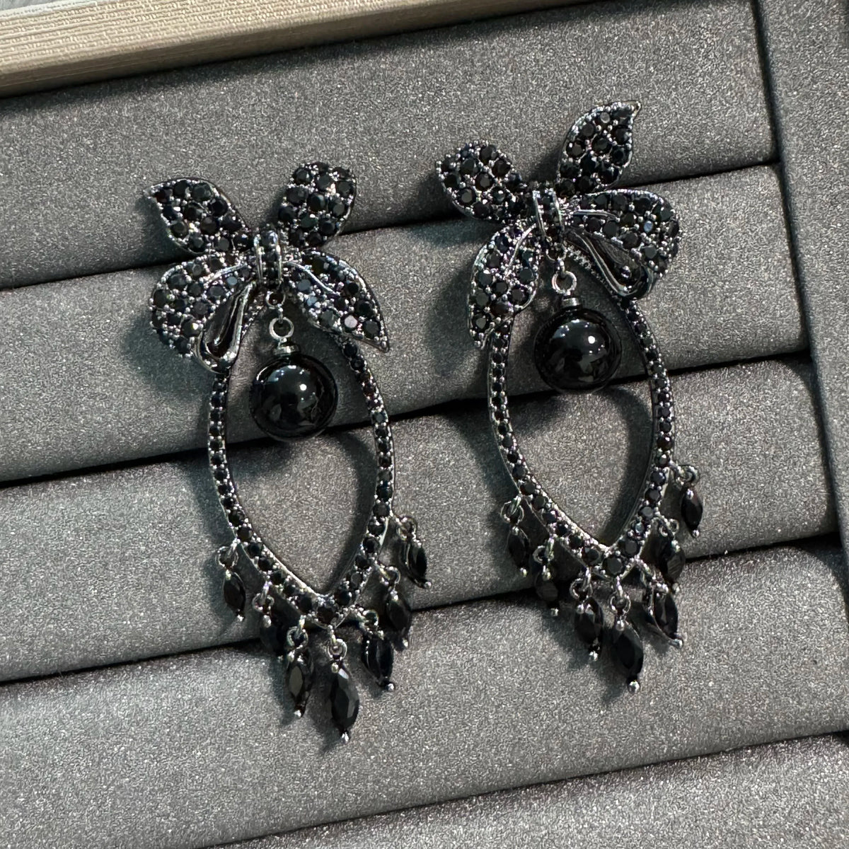 Black Zircon Vintage Jewelry Set With Earrings Rings And Bracelets for Women