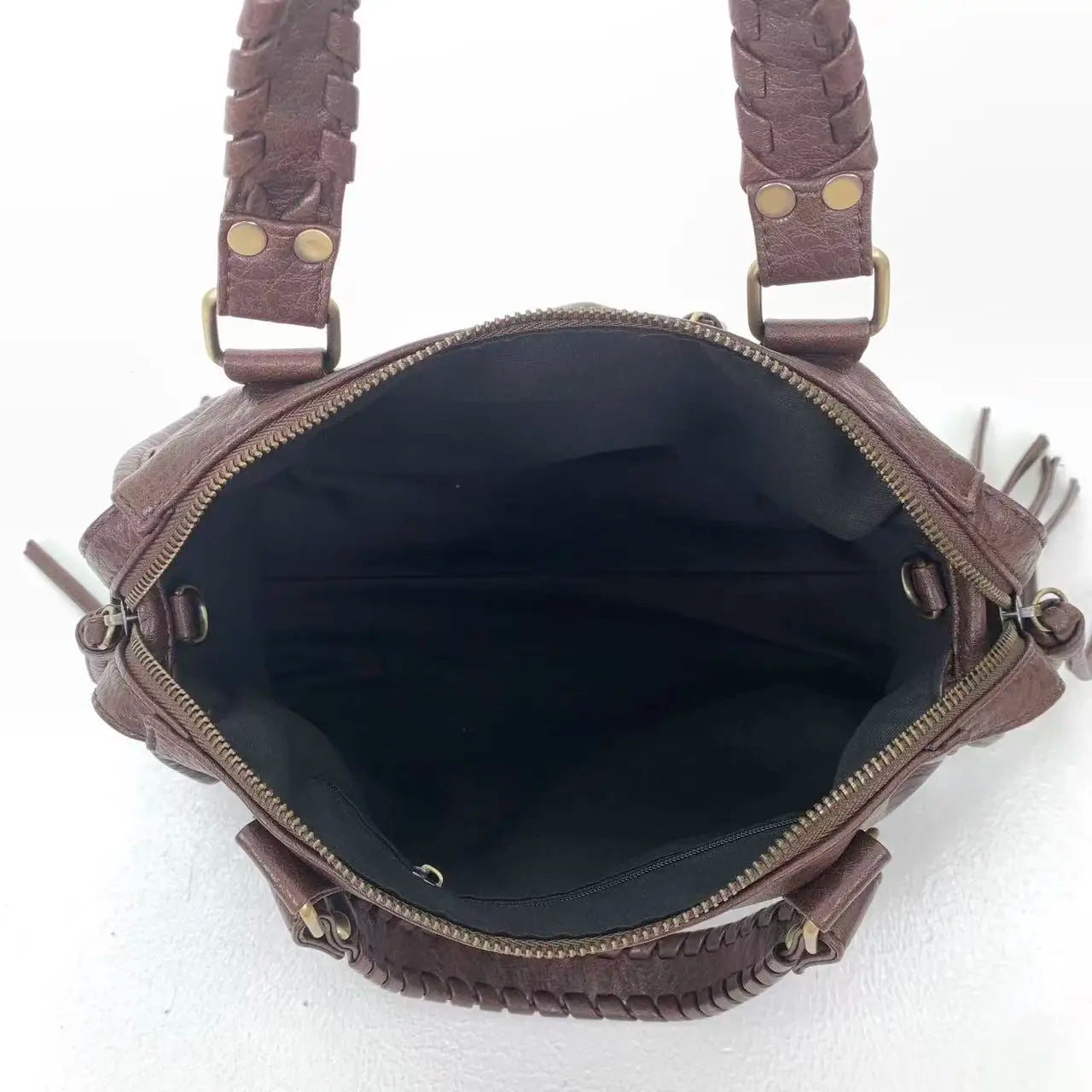 Vintage Street Style Rivet Embellished Shoulder Bag for Women