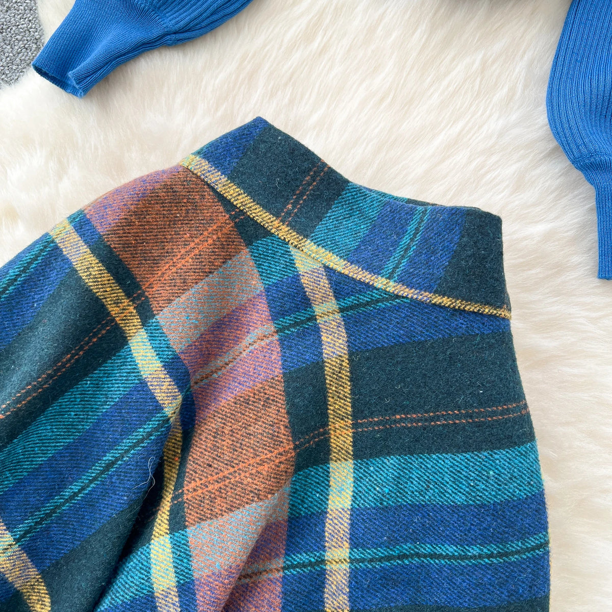 Plaid Knitted Sweater and Long Skirt Two Piece Set for Women