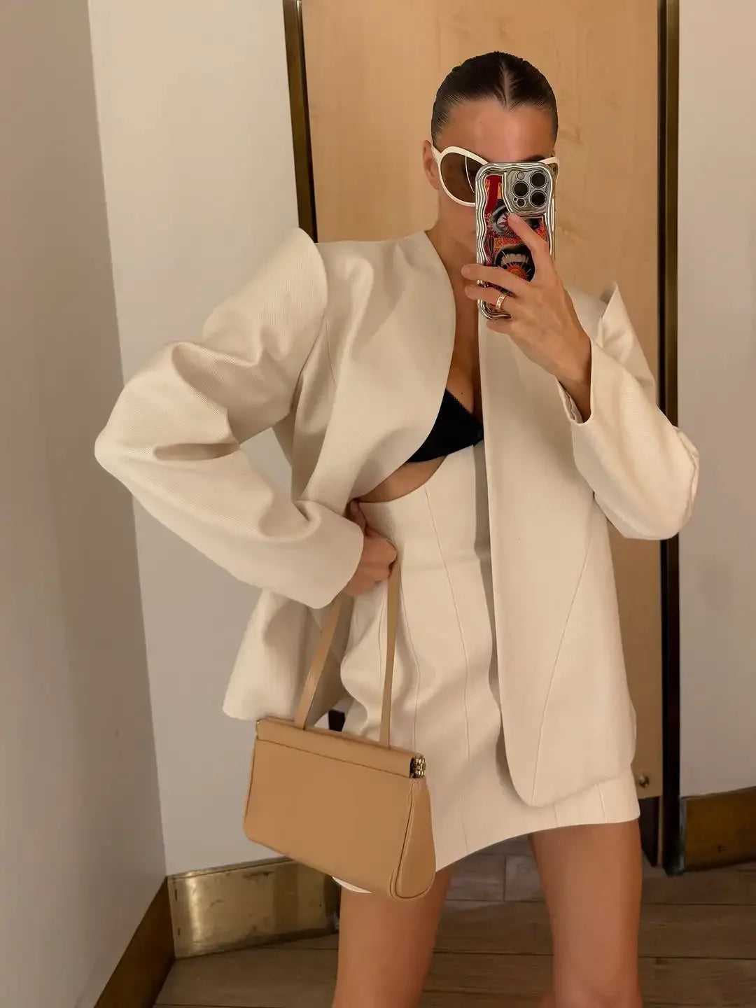Minimalist White Tailored Blazer and Skirt Set for Women