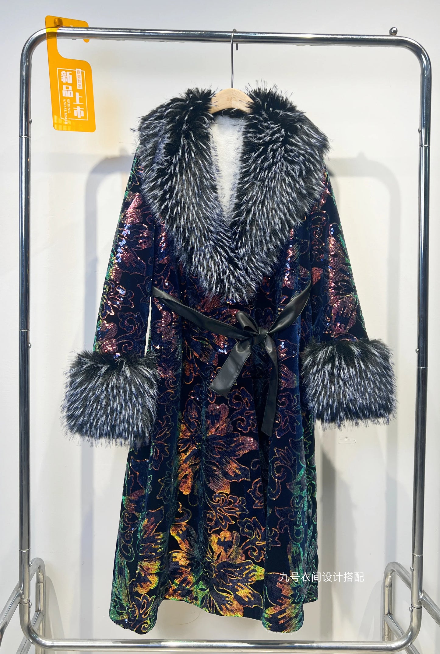 Sequin Embroidered Faux Fox Fur Collar Winter Coat