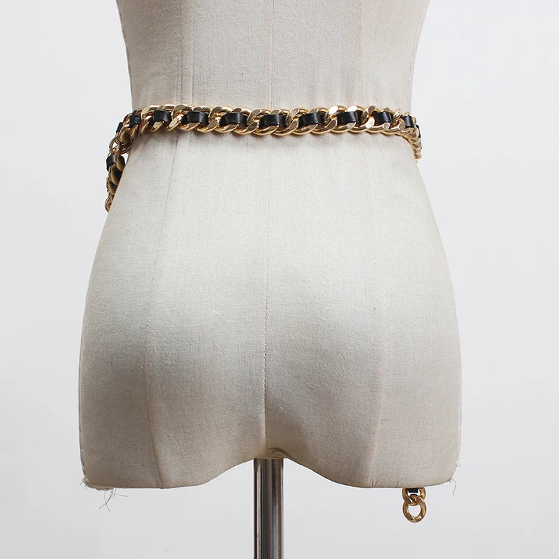 [EAM]  Pu Leather Black Metal Chain Split Joint Long Belt Personality Women New Fashion Tide All-match Spring 2025 1T186